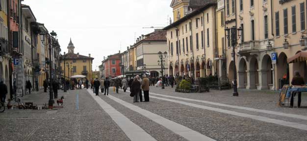 Immagine coordinata e piano di comunicazione dell'incubatore di imprese UNISS